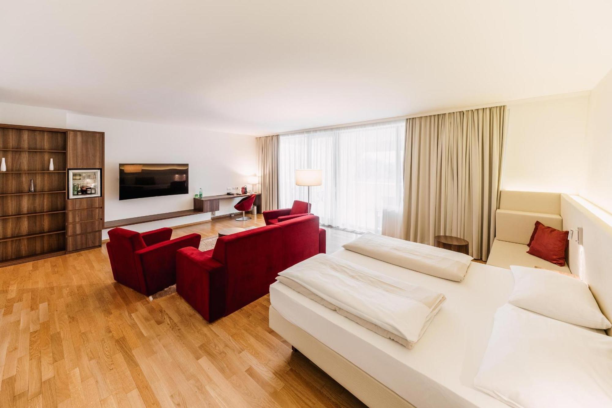 Thermenhotel Karawankenhof Villach Exterior photo