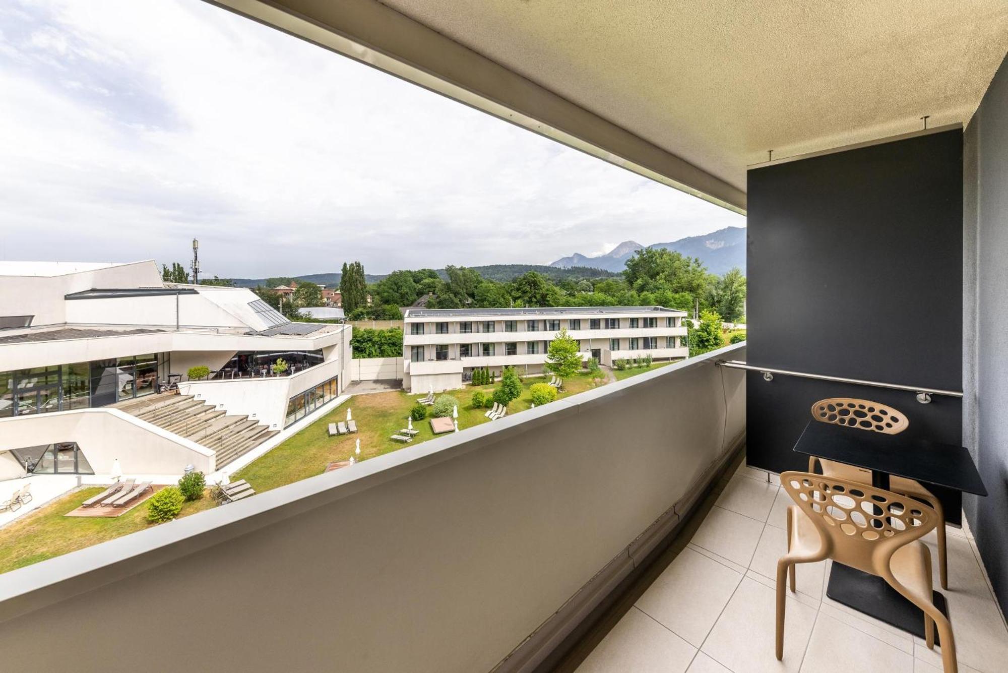 Thermenhotel Karawankenhof Villach Exterior photo
